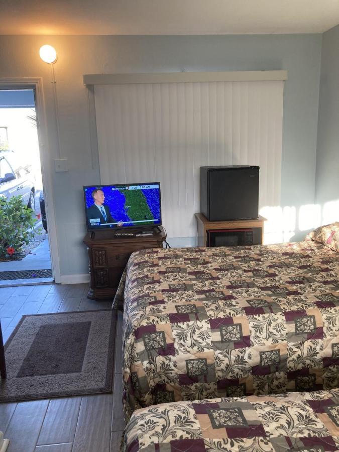 Skylit Motel Clearwater Luaran gambar