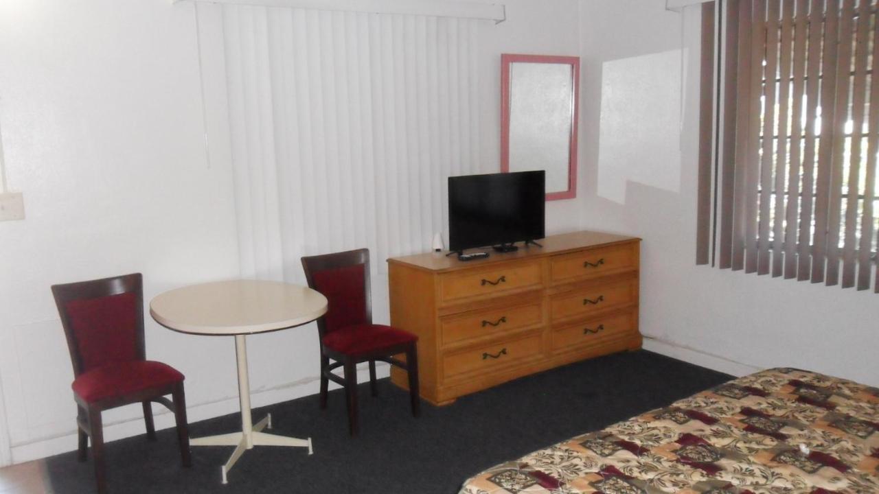 Skylit Motel Clearwater Luaran gambar